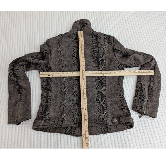 love token jacket - Picture 12 of 14